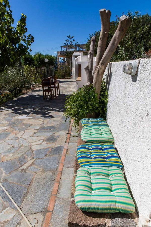 Villa Euphoria In Aegina, A' Marathonas Bay Exterior photo