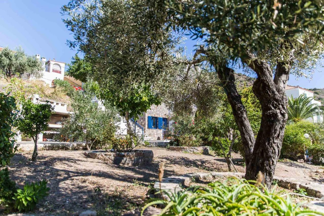 Villa Euphoria In Aegina, A' Marathonas Bay Exterior photo